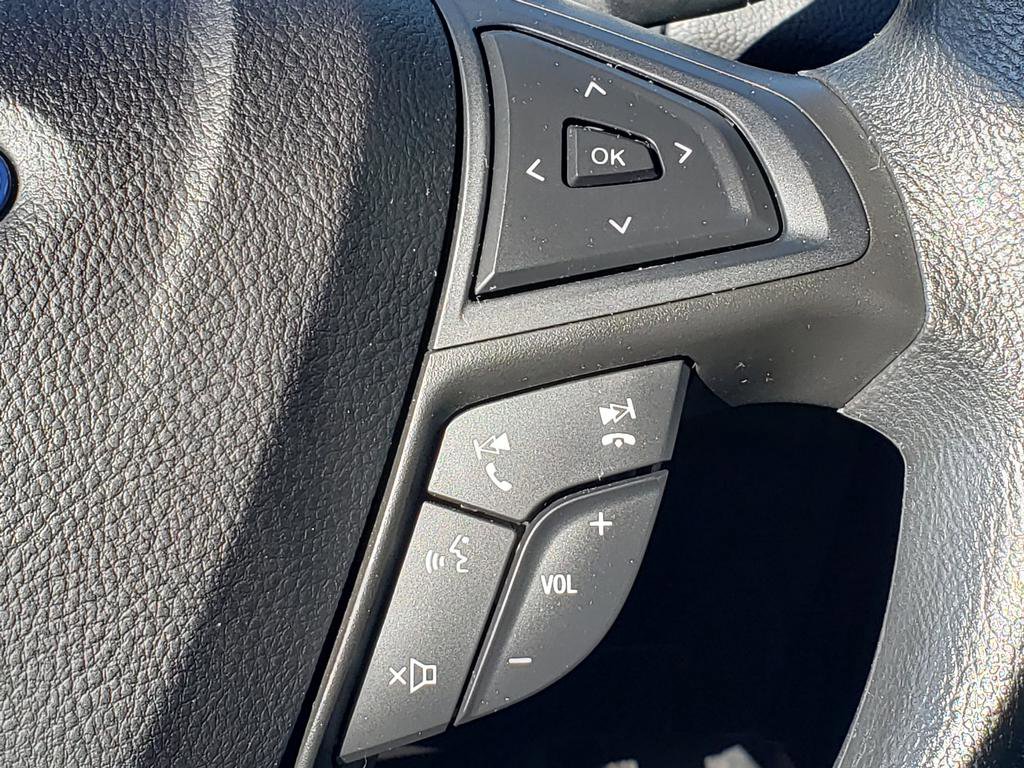 Certified 2023 Ford Edge SE image 10