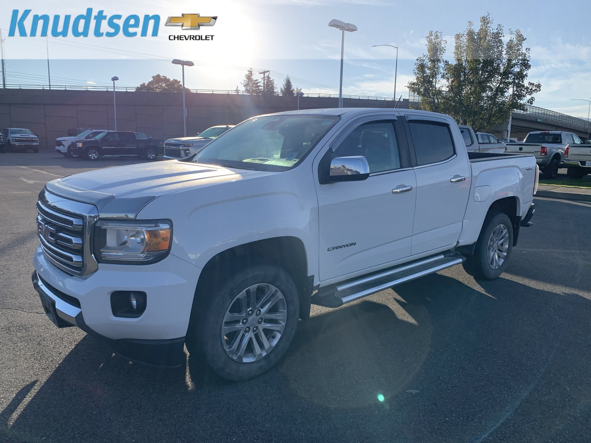 Used 2017 GMC Canyon SLT w/ Driver Alert Package AWD/4WD image 3