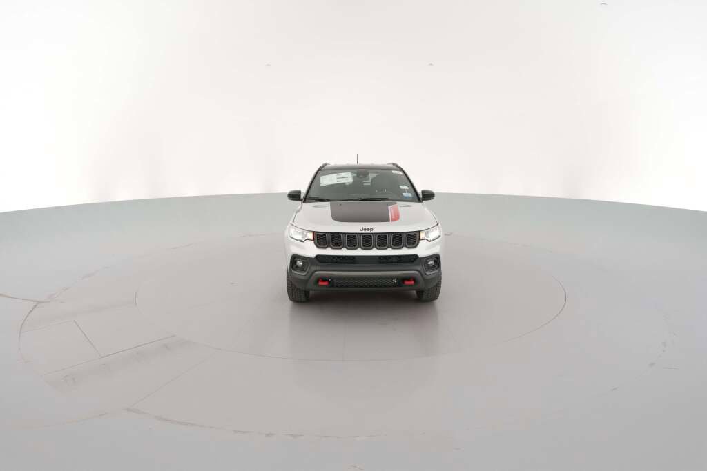 New 2026 Jeep Compass Trailhawk image 2