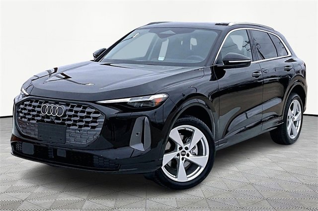 New 2025 Audi Q5 Prestige image 1