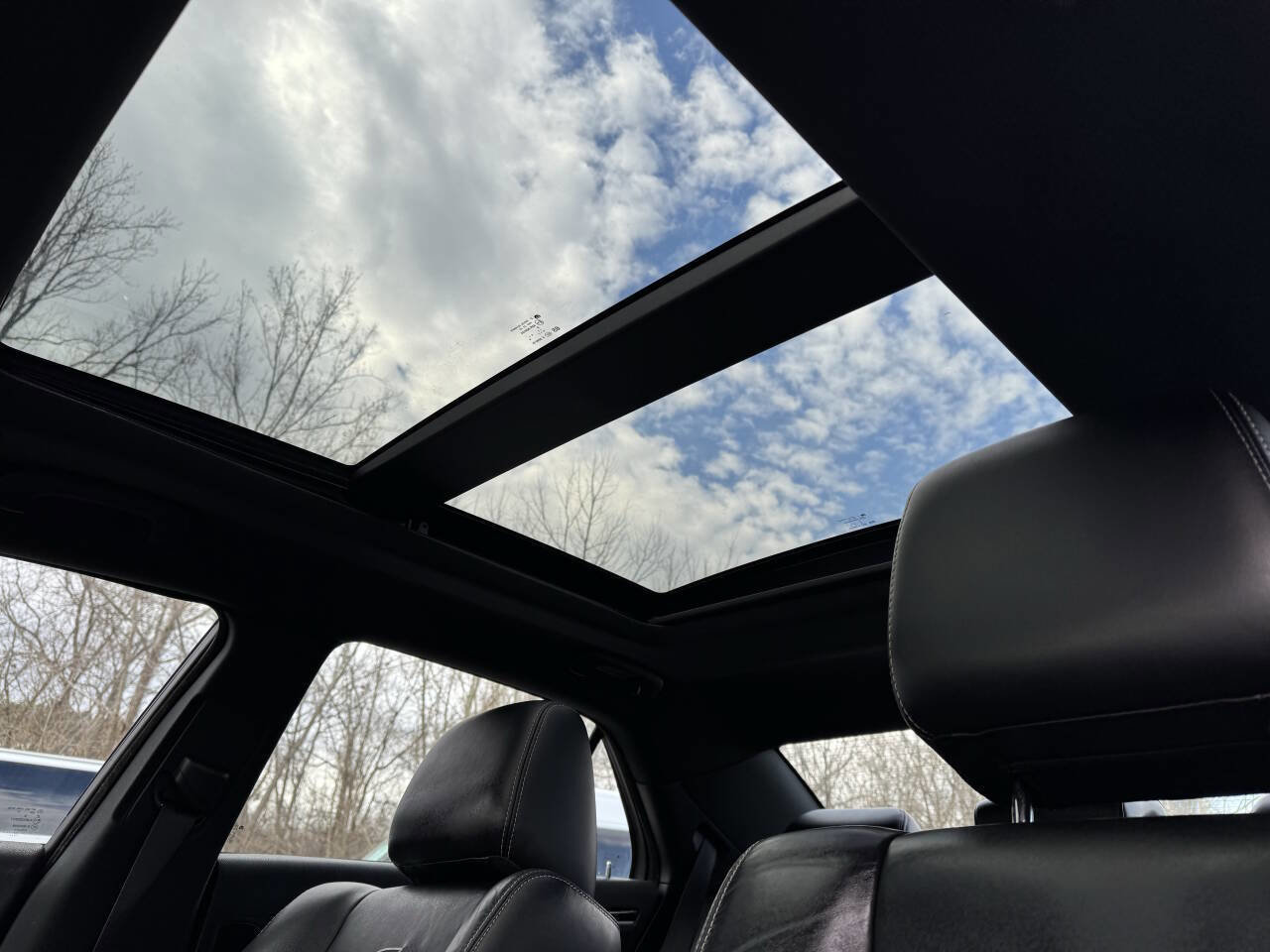 Used 2022 Chrysler 300 S image 6