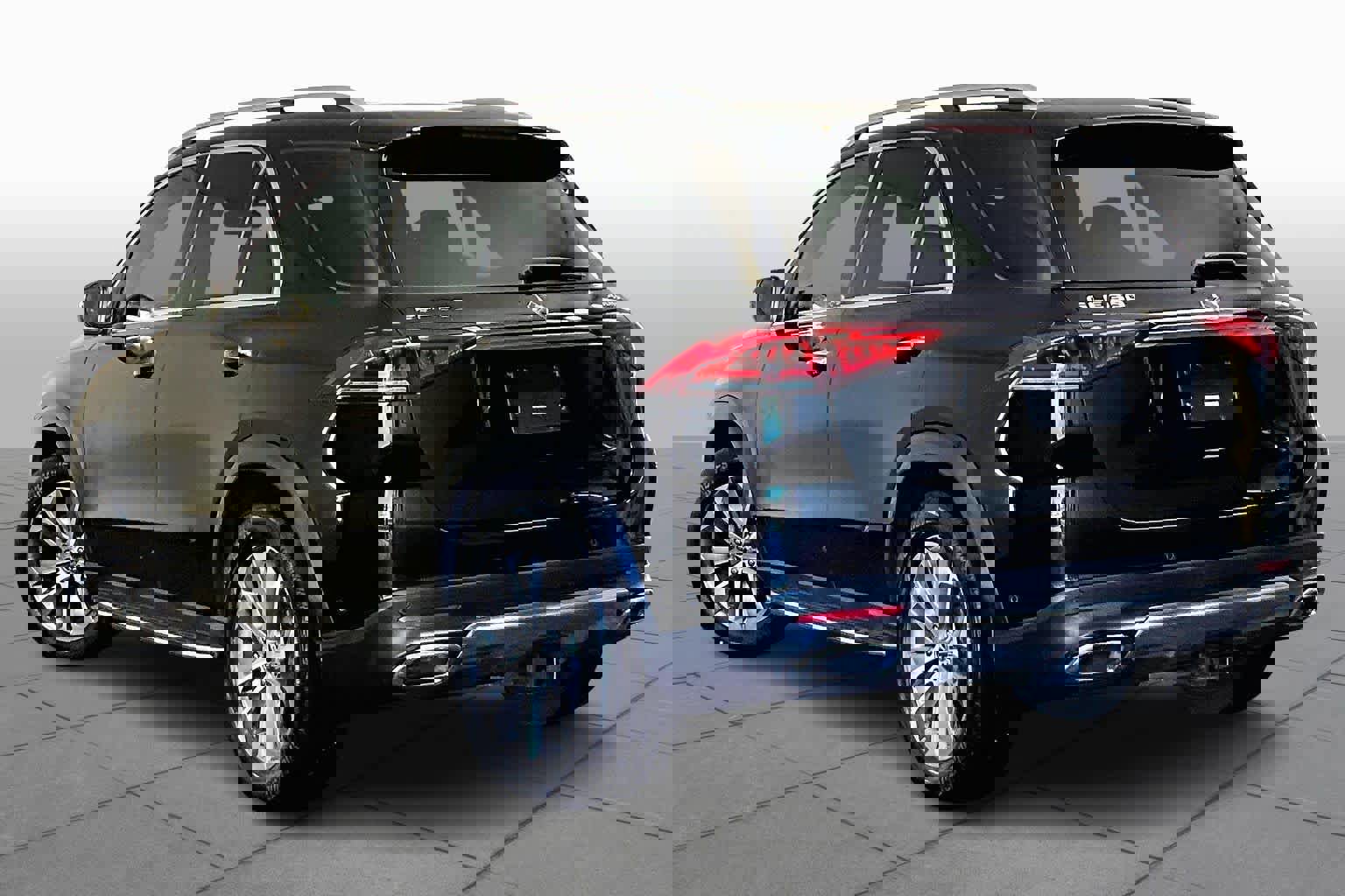 Used 2023 Mercedes-Benz GLE 350 4MATIC image 12