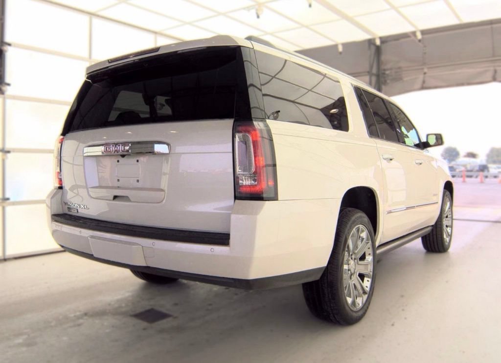 Used 2017 GMC Yukon XL Denali w/ Open Road Package AWD/4WD image 4