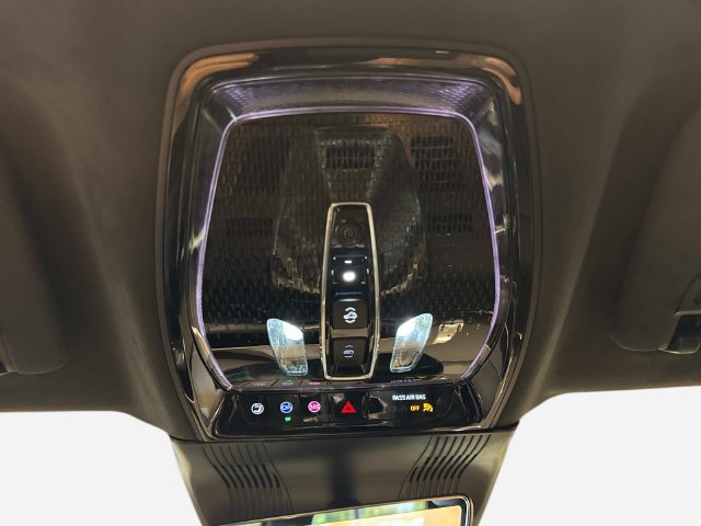 Certified 2026 Cadillac Vistiq Sport w/ LPO, Floor Liner Package AWD/4WD image 23
