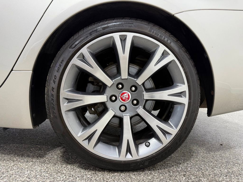 Used 2017 Jaguar XJ L Portfolio image 28