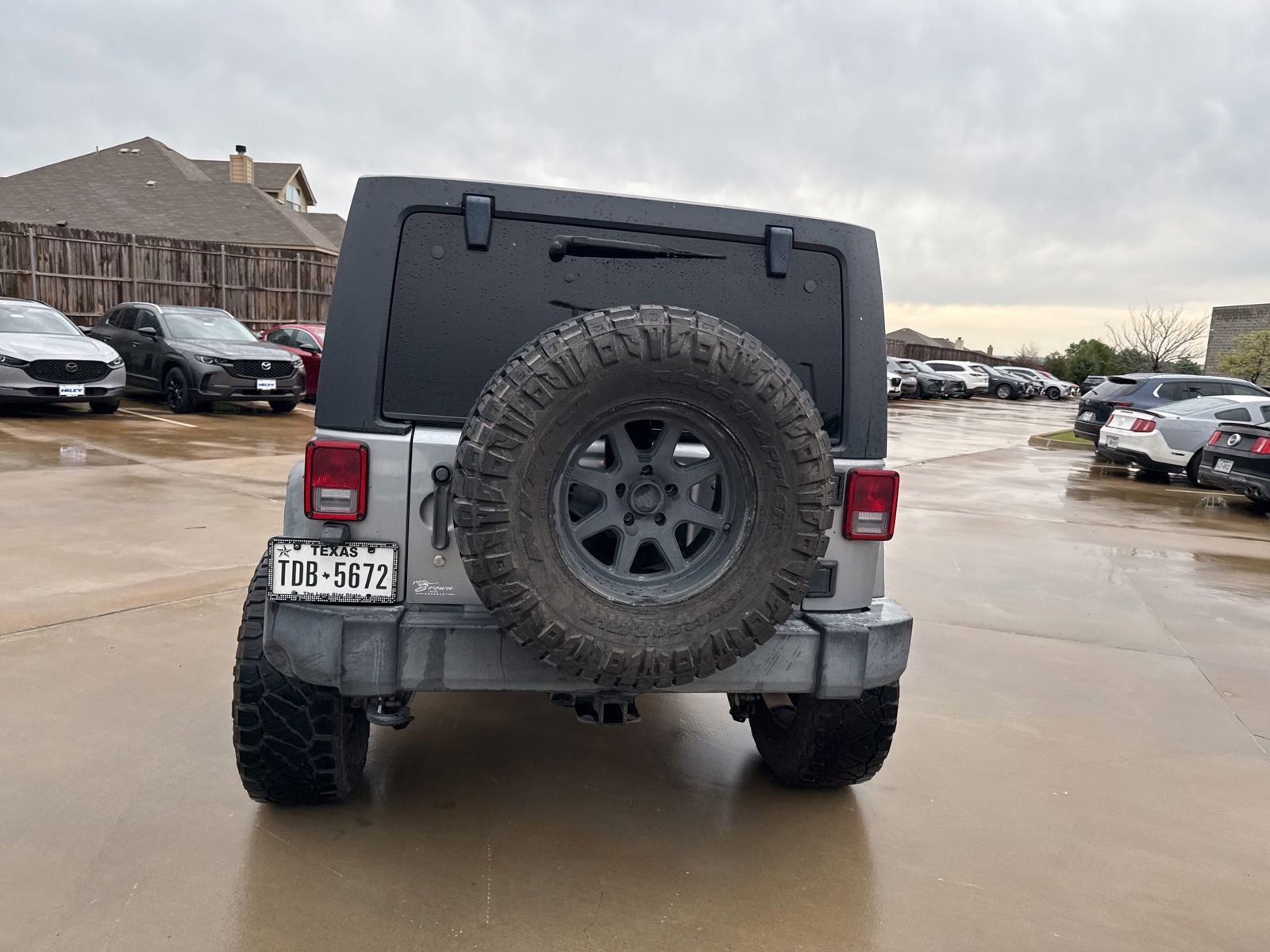 Used 2015 Jeep Wrangler Unlimited Rubicon w/ Max Tow Package image 13