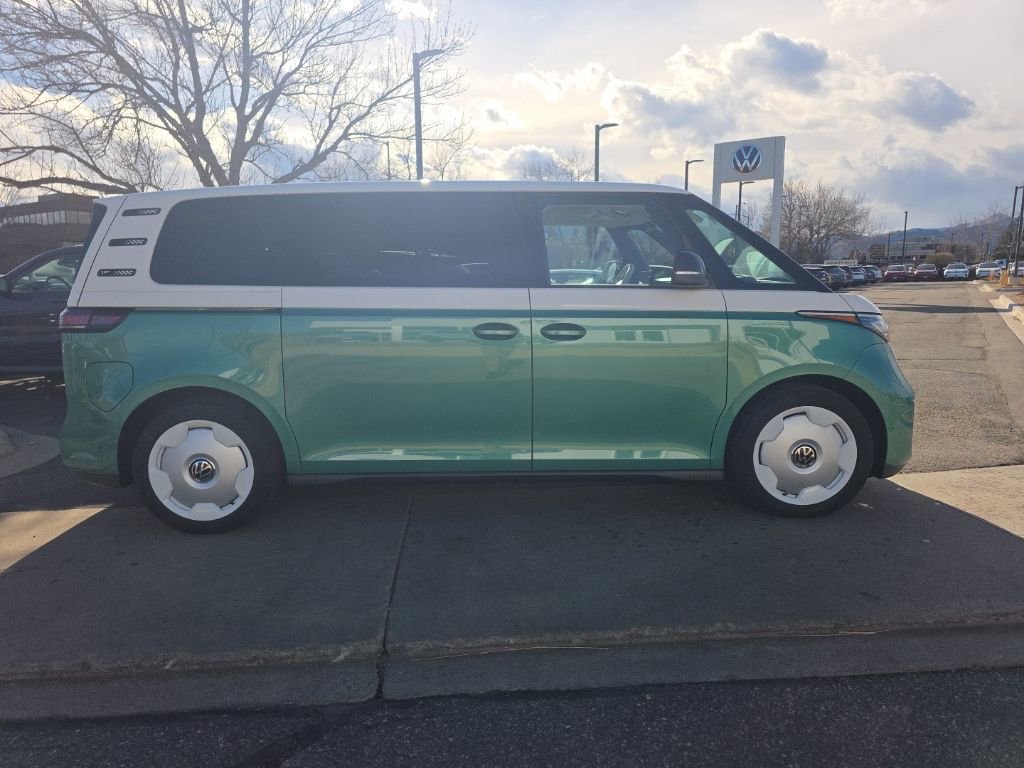 New 2025 Volkswagen ID. Buzz 1st Edition image 6