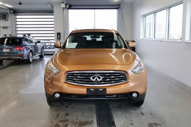 Used 2009 INFINITI FX35 2WD w/ Deluxe Touring Pkg image 2