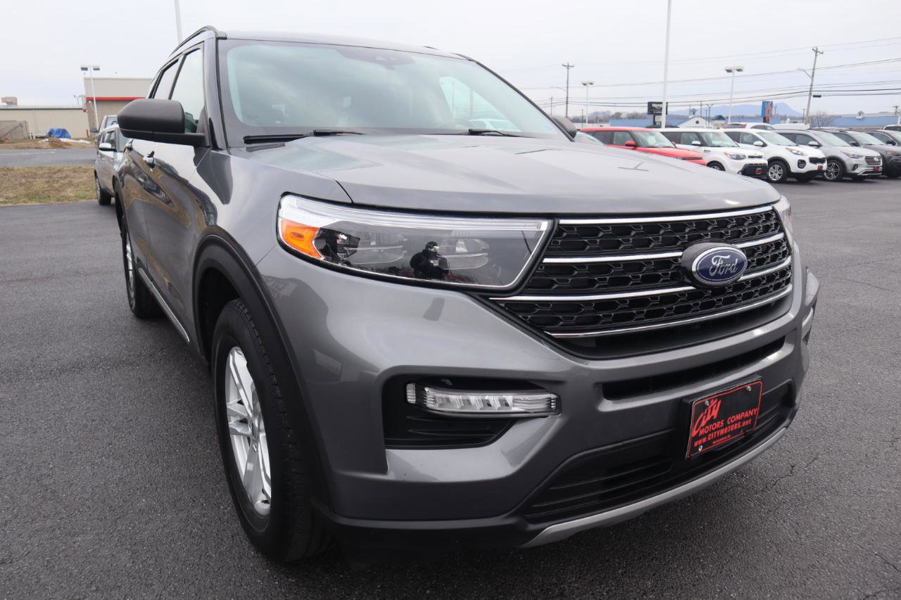 Used 2021 Ford Explorer XLT w/ Equipment Group 202A image 29