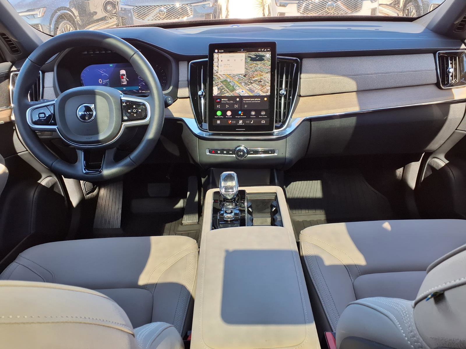 New 2026 Volvo XC90 B5 Core w/ Protection Package Premier image 11