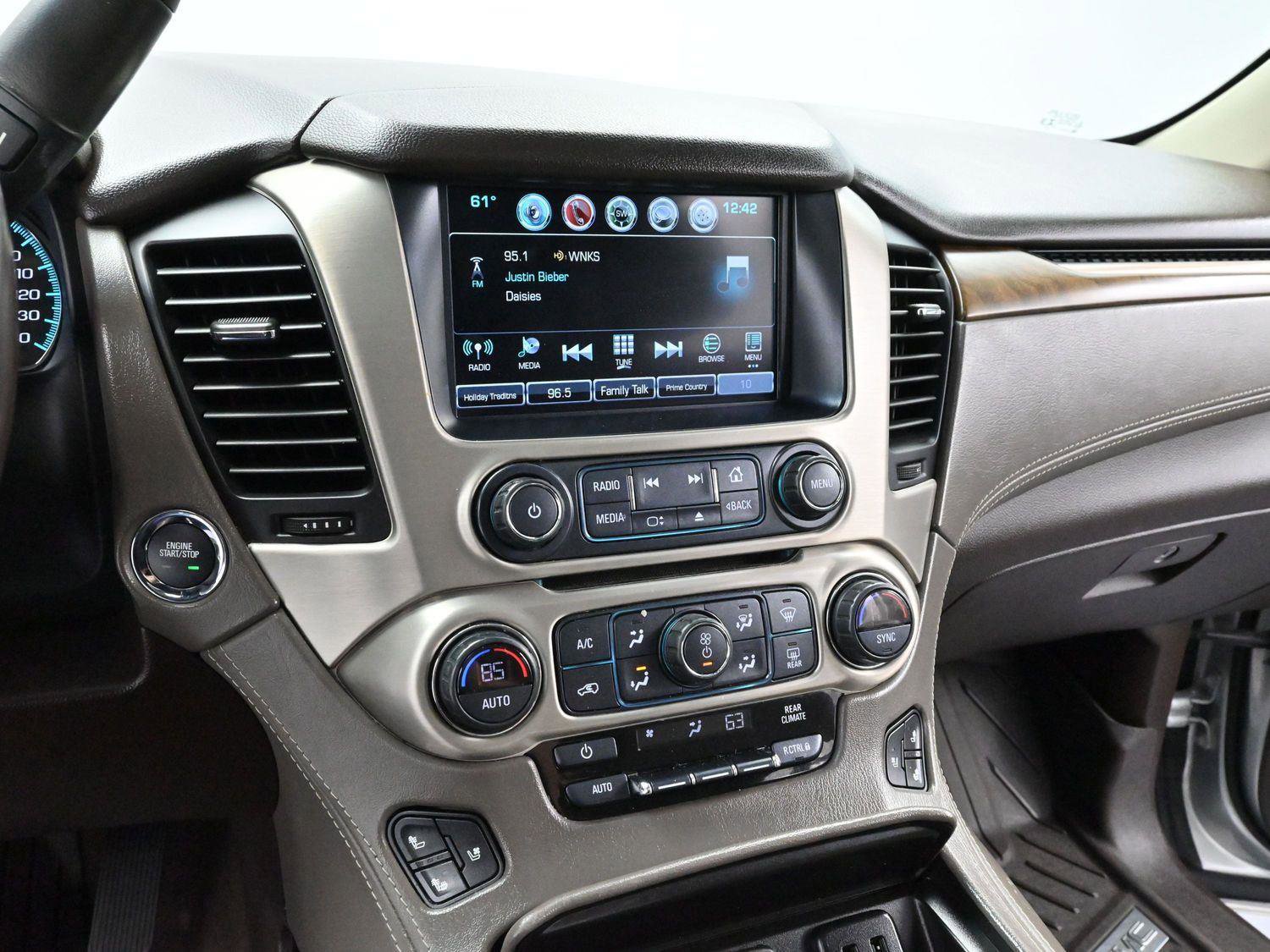 Used 2019 GMC Yukon XL Denali w/ Denali Ultimate Package image 18