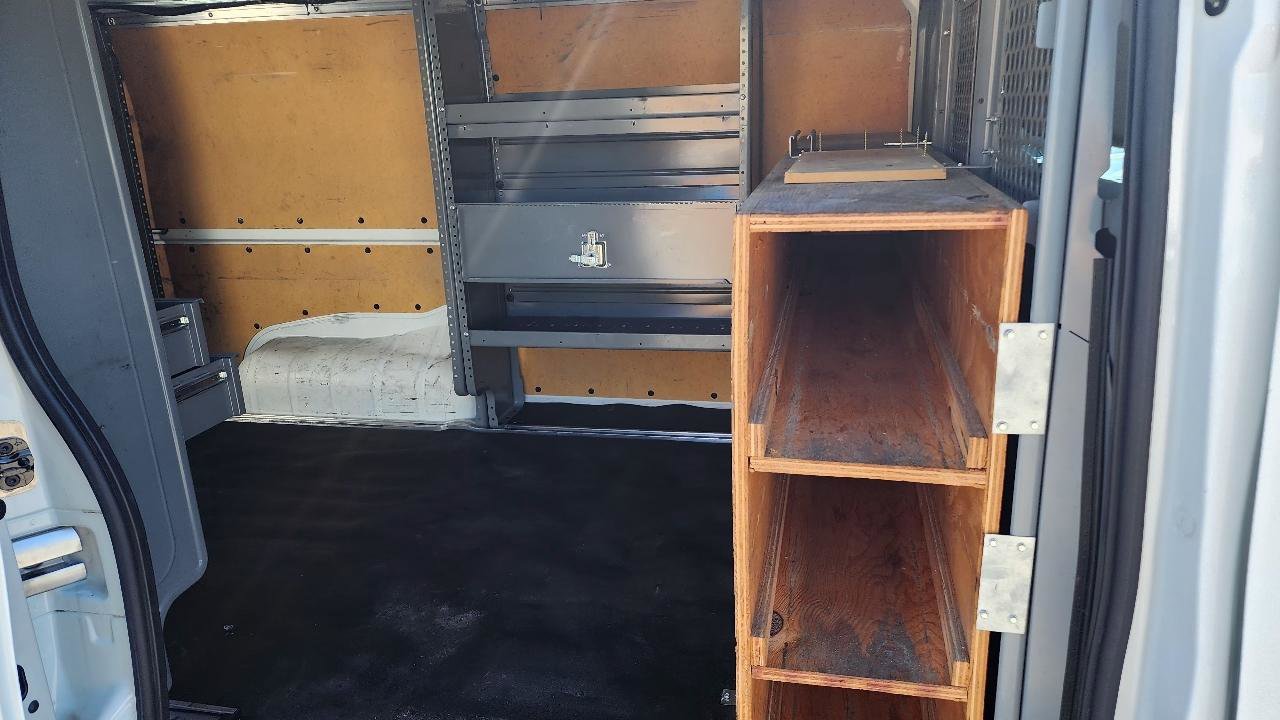 Used 2015 Nissan NV 2500 SV w/ Technology Package image 13