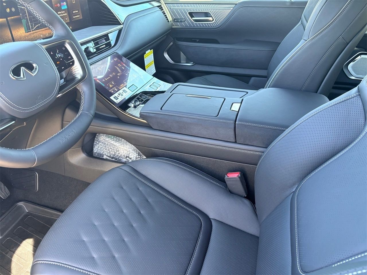 New 2026 INFINITI QX80 Autograph w/ Premium Cargo Package image 12