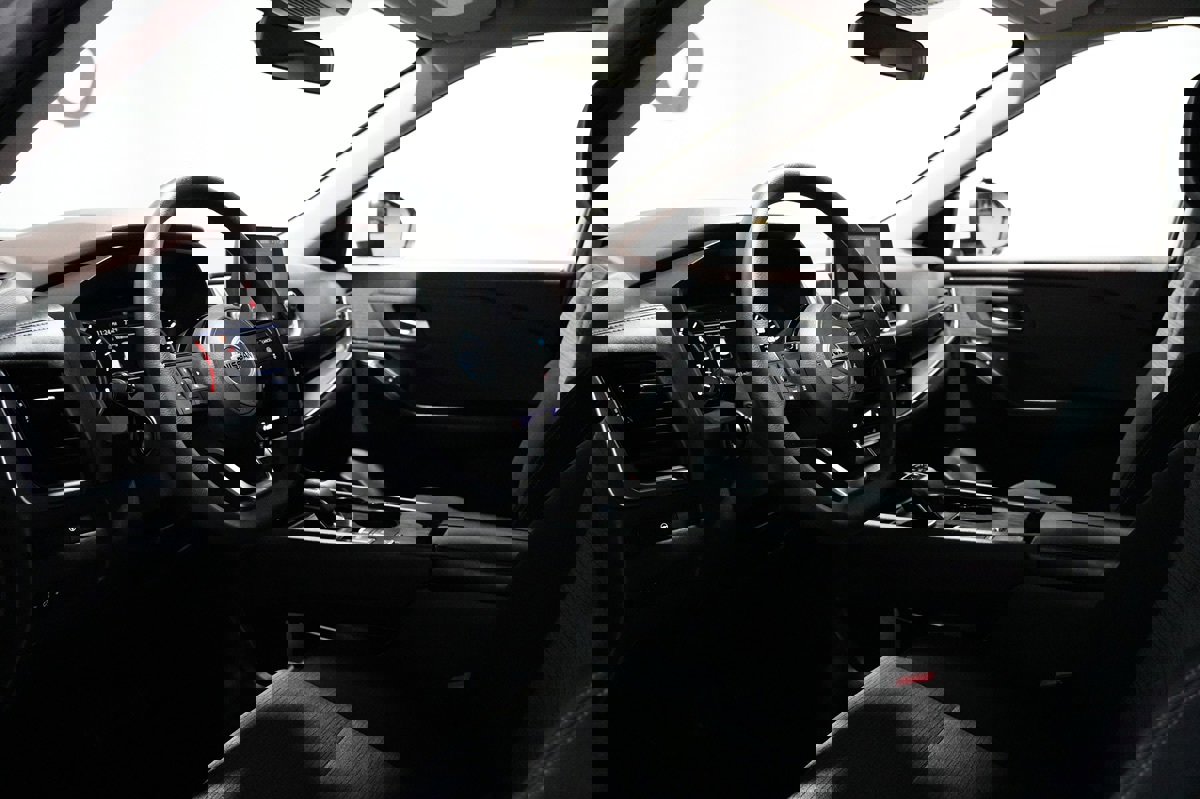 Used 2021 Nissan Rogue SV image 10