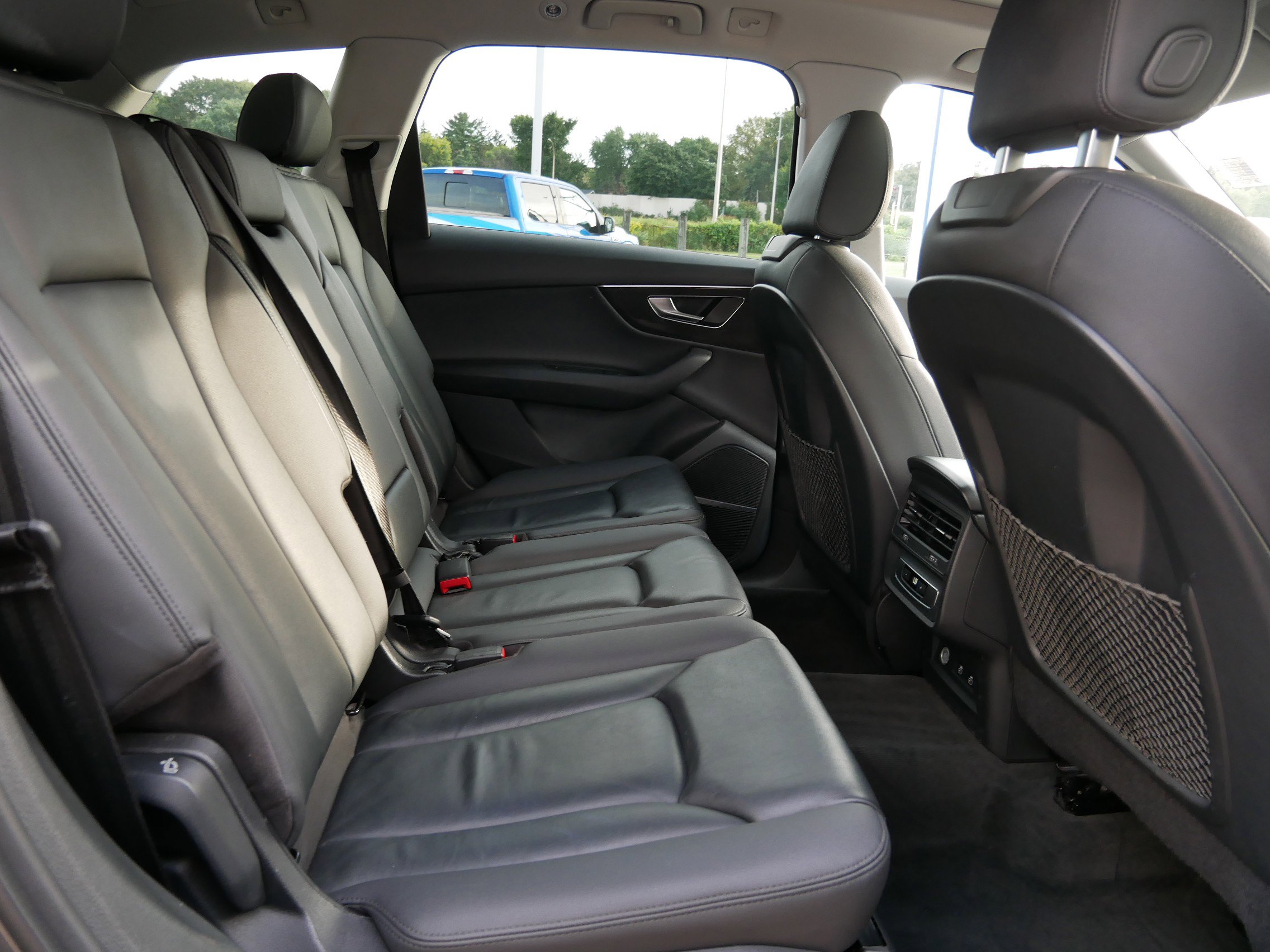 Used 2022 Audi Q7 Premium Plus image 24