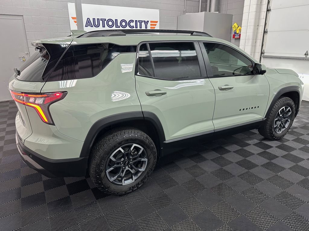 Used 2025 Chevrolet Equinox ACTIV w/ Safety and Technology Package AWD/4WD image 11