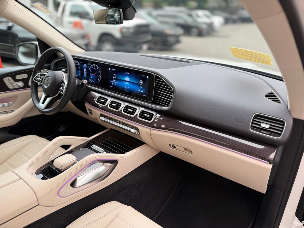 Used 2021 Mercedes-Benz GLE 350 4MATIC w/ Premium Package image 19