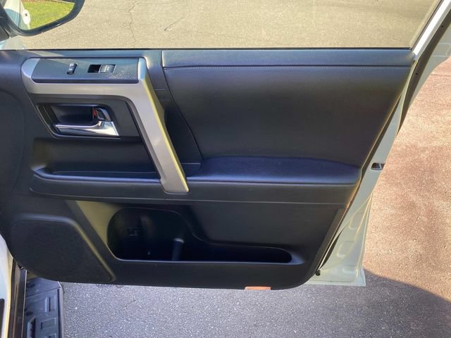 Used 2021 Toyota 4Runner SR5 Premium RWD image 37
