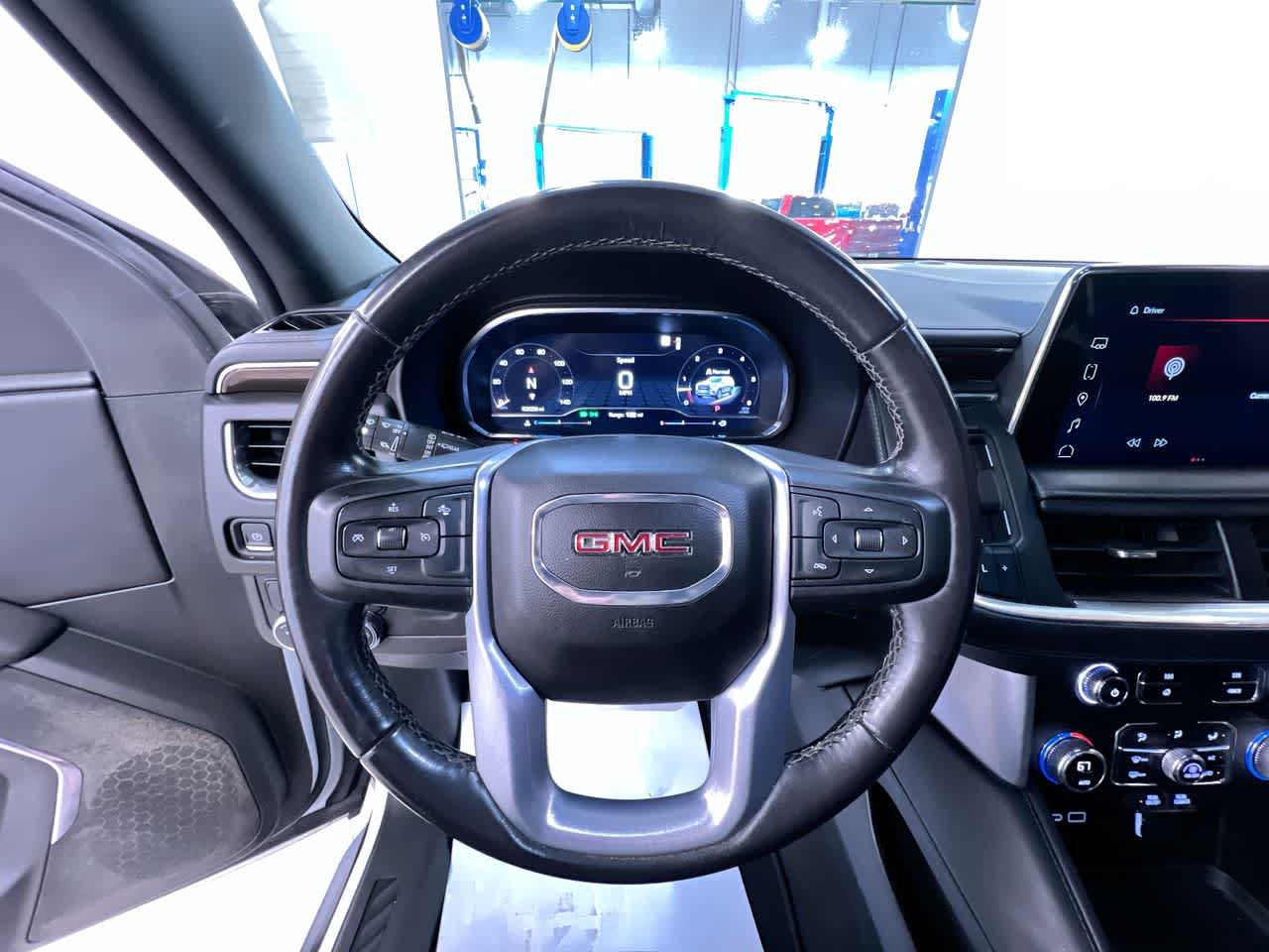 Used 2022 GMC Yukon SLE w/ Gmc Pro Safety Plus Package RWD image 15