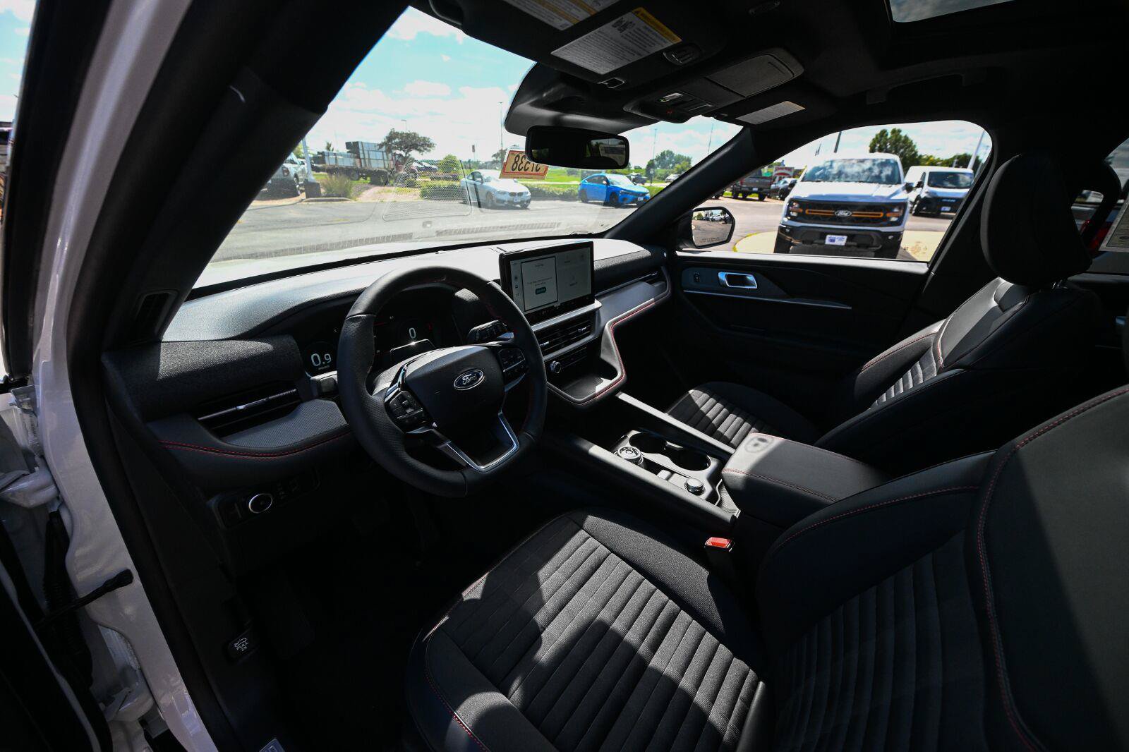 New 2026 Ford Explorer ST-Line w/ ST-Line Street Pack AWD/4WD image 15
