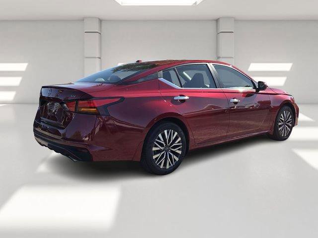 Used 2024 Nissan Altima 2.5 SV w/ SV Premium Package image 5