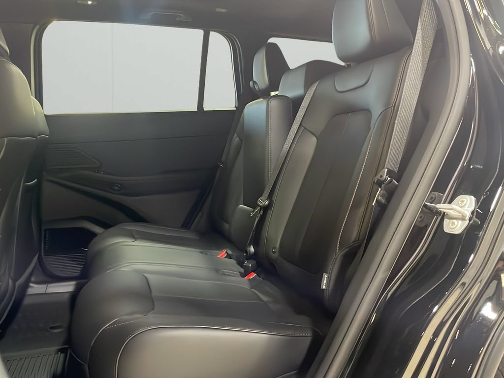 New 2026 Jeep Cherokee Limited AWD/4WD image 13