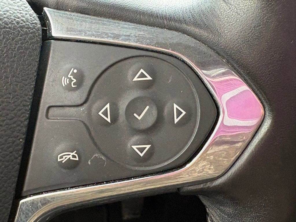 Used 2019 Chevrolet Traverse LT FWD image 23