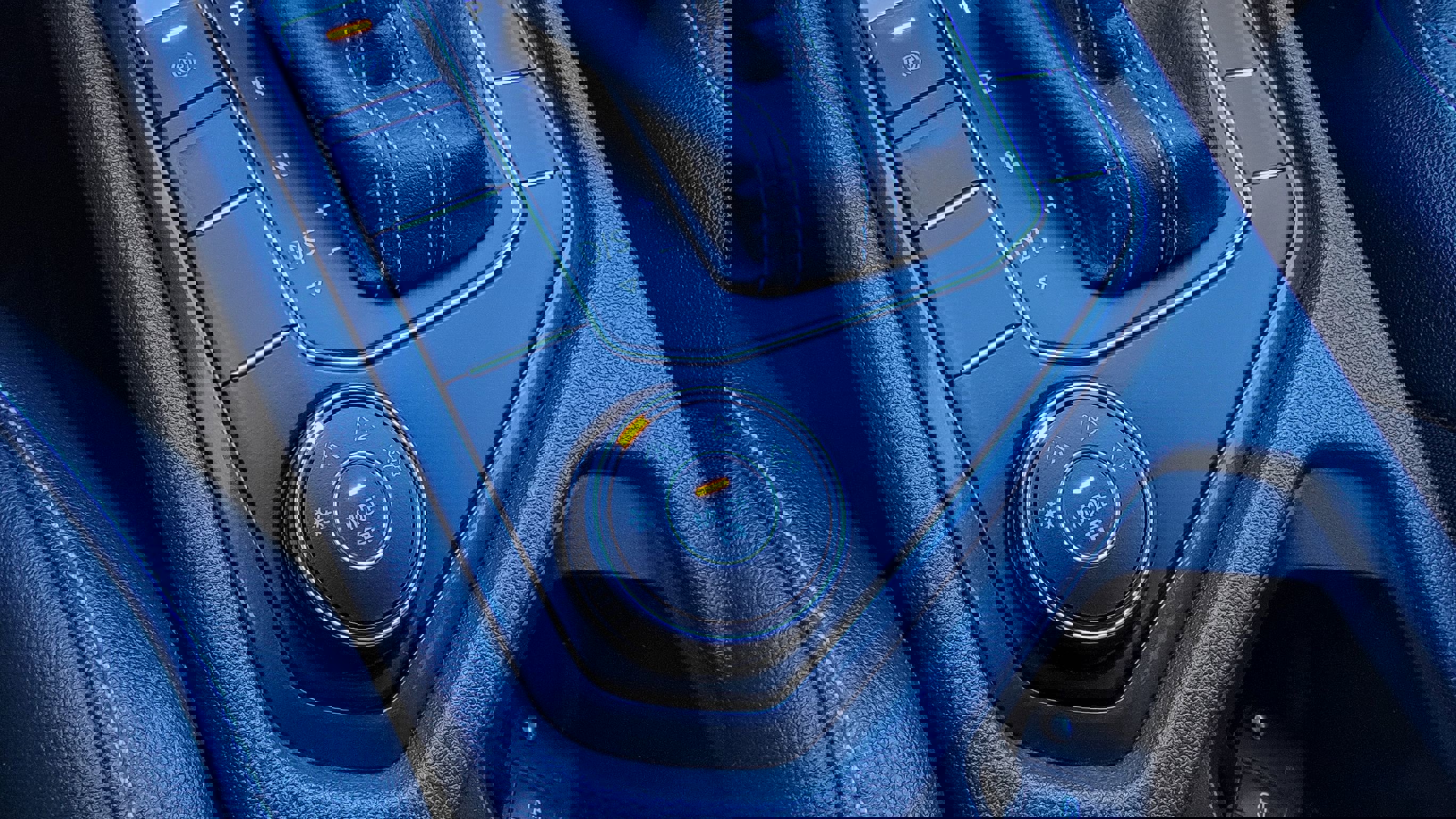 Used 2021 Volkswagen Tiguan SE image 32