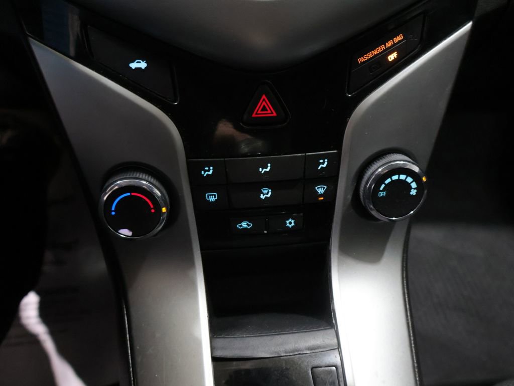 Used 2016 Chevrolet Cruze Eco image 25