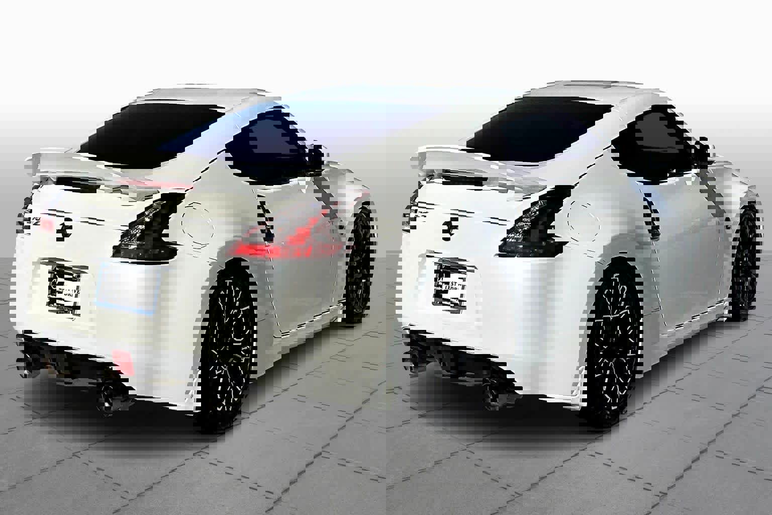 Used 2020 Nissan 370Z Coupe image 10