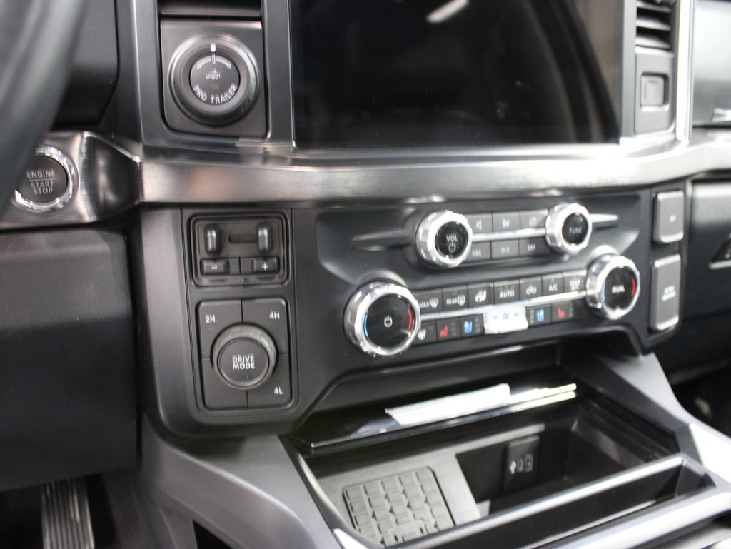 Used 2024 Ford F350 Lariat w/ Lariat Ultimate Package AWD/4WD image 66