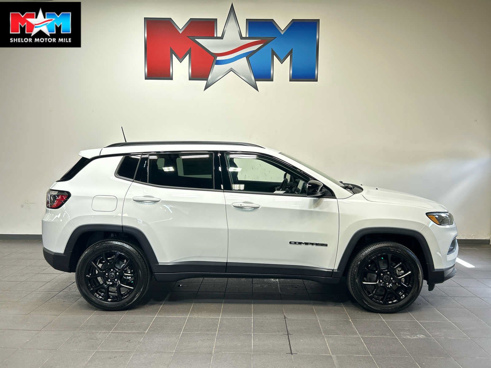 New 2026 Jeep Compass Latitude