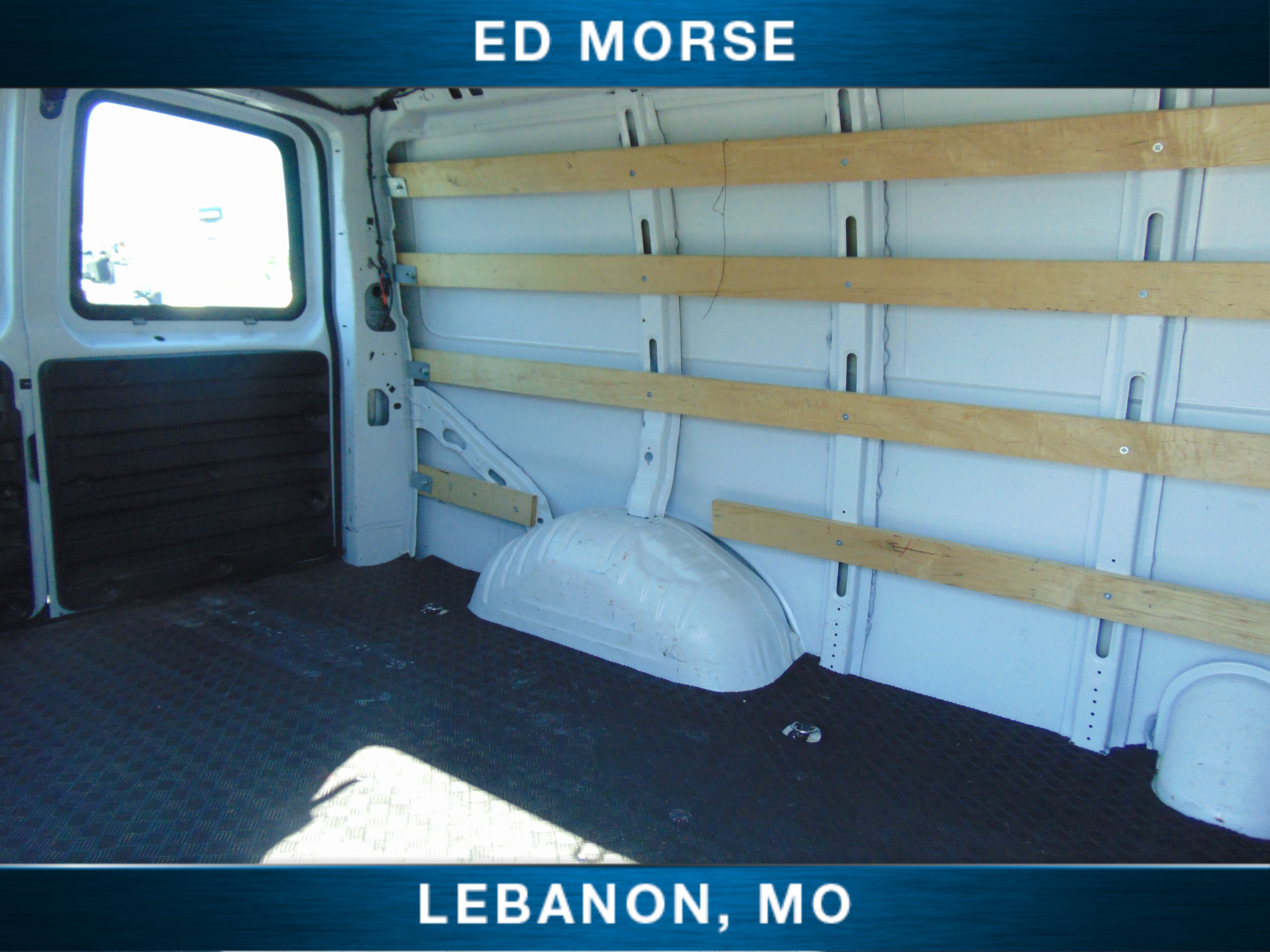 Used 2024 Chevrolet Express 2500 w/ Driver Convenience Package RWD image 12