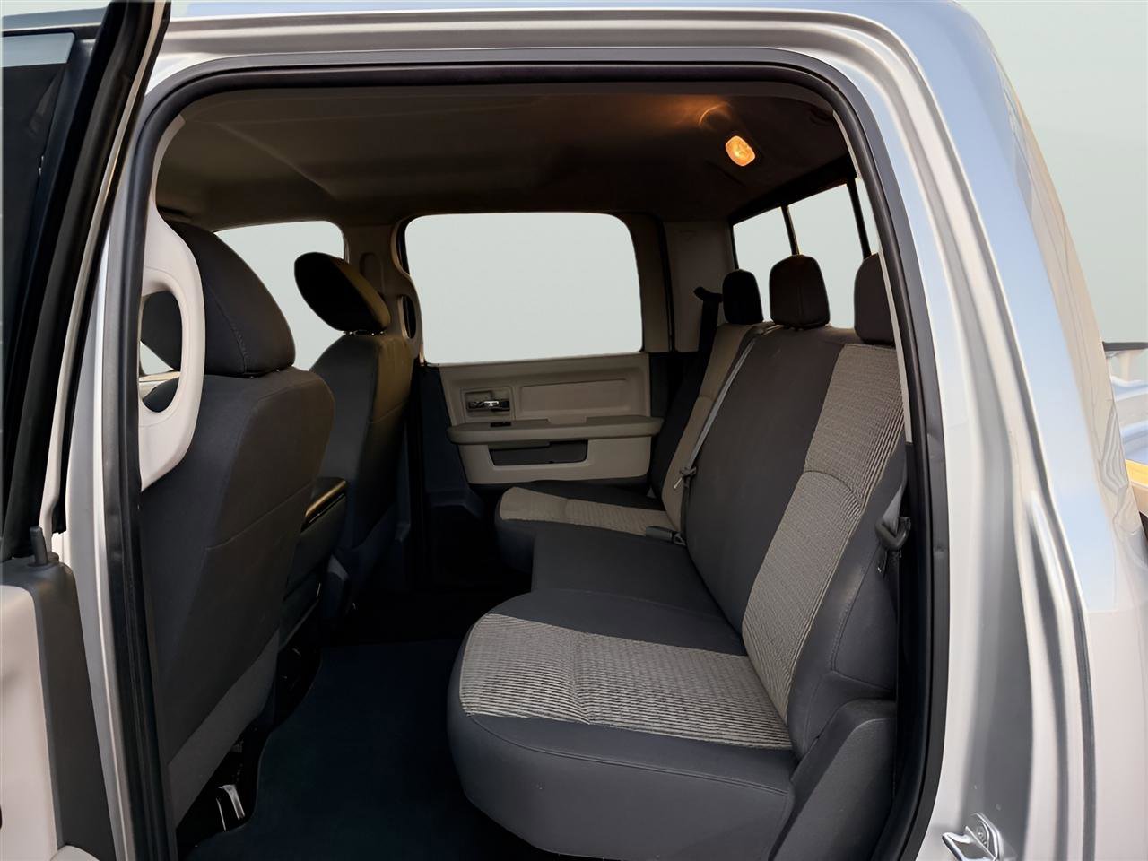 Used 2010 Dodge Ram 2500 Truck SLT w/ Luxury Group image 18