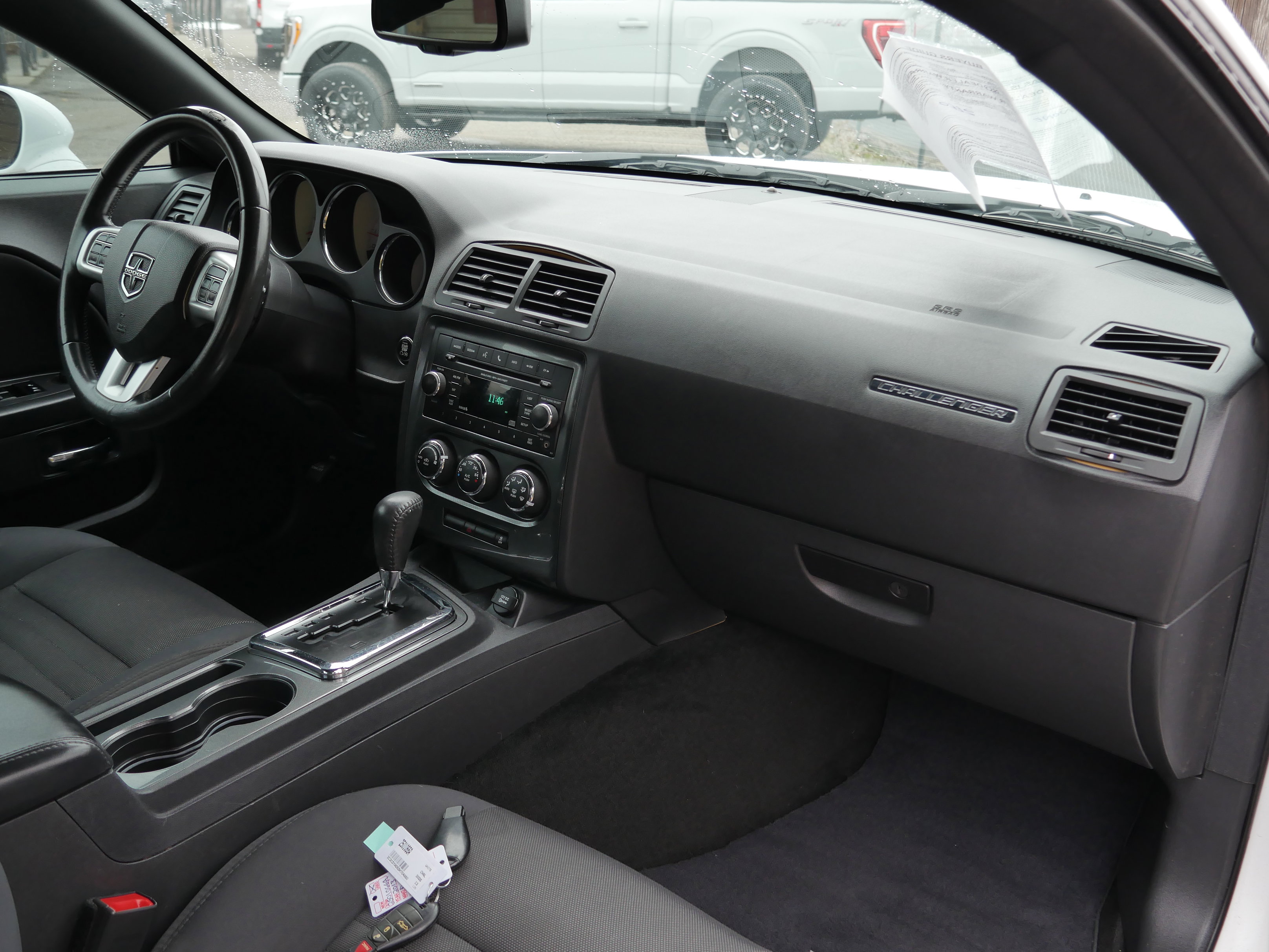 Used 2013 Dodge Challenger SXT image 18