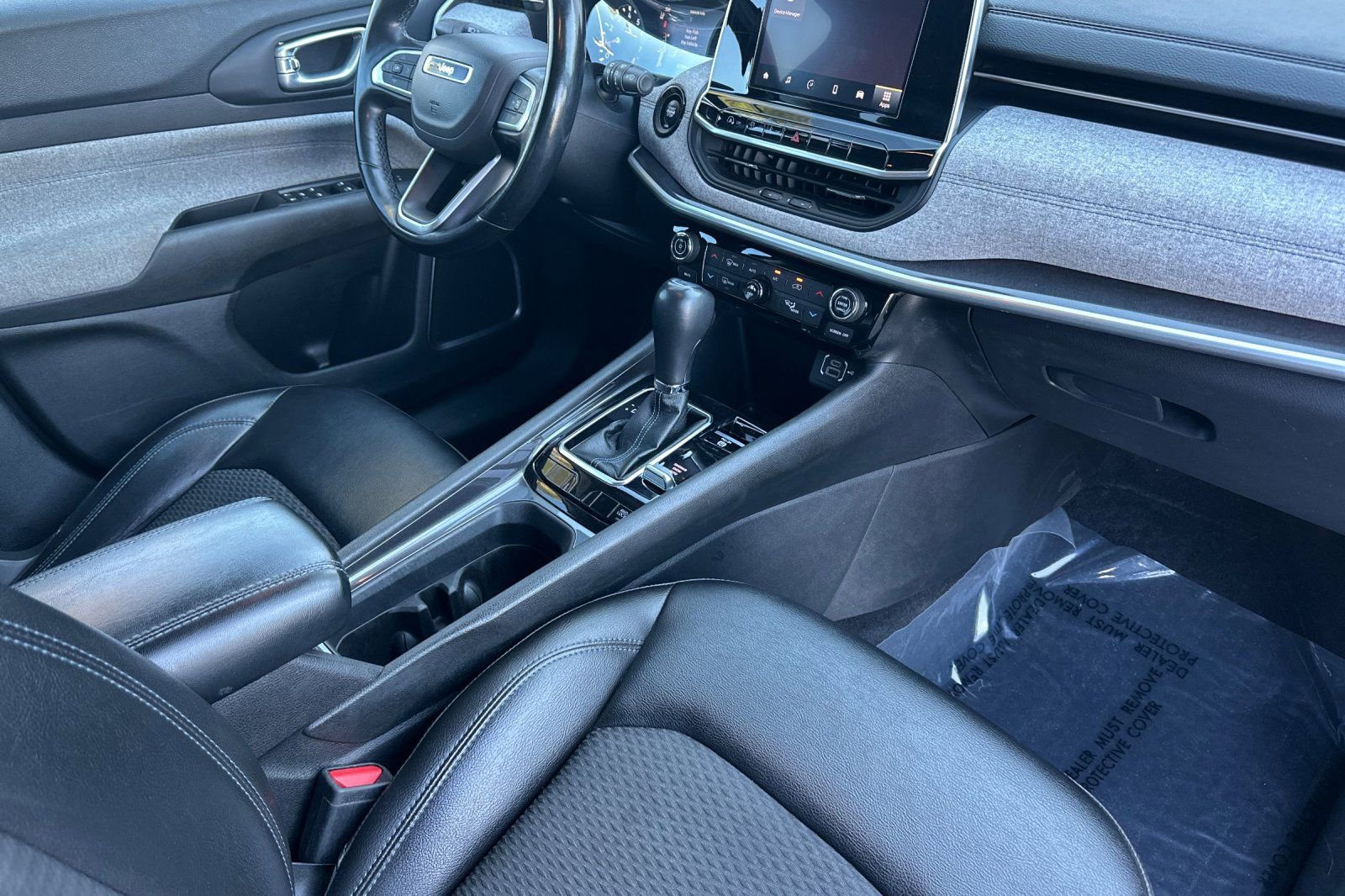 Used 2022 Jeep Compass Latitude w/ Convenience Group image 16