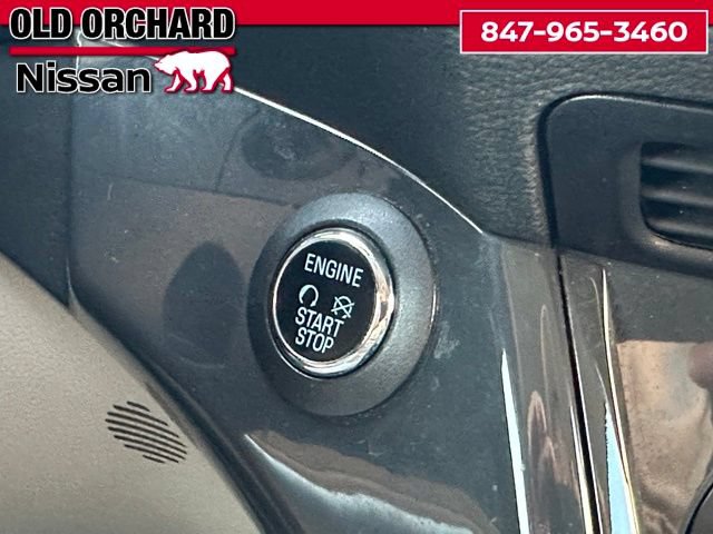 Used 2014 Ford Escape Titanium w/ Equipment Group 401A AWD/4WD image 18