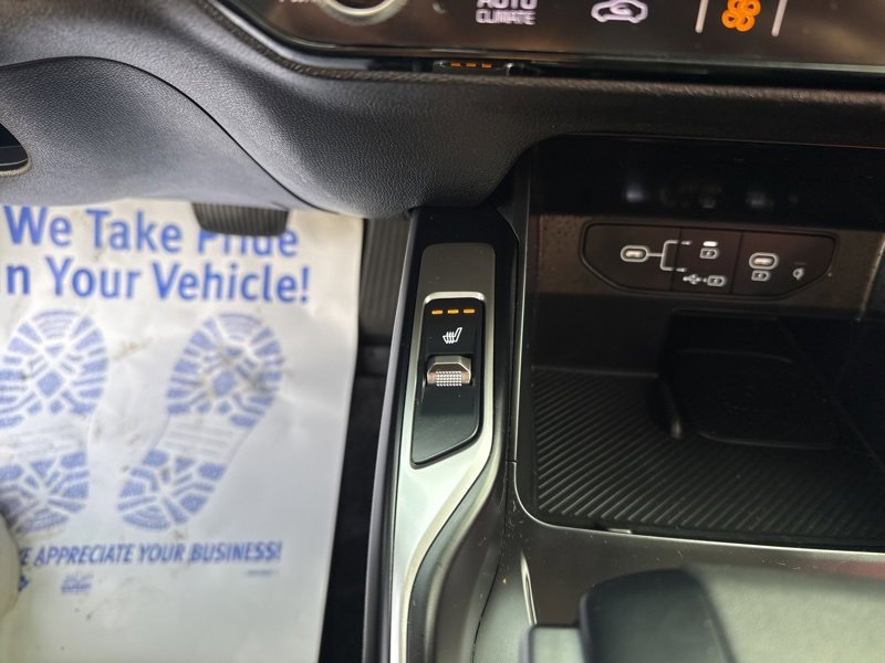 Used 2025 Kia Sorento S w/ Panoramic Sunroof Package image 41