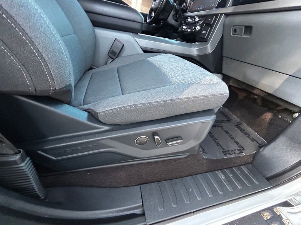 Used 2021 Ford F150 XLT w/ Equipment Group 302A High RWD image 25