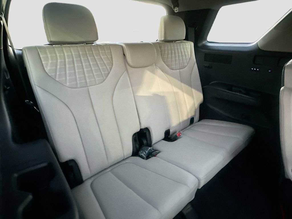 Used 2024 Hyundai Palisade Limited image 27