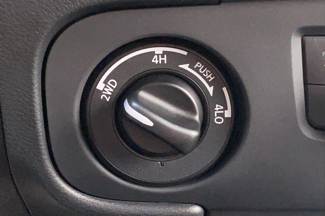 Certified 2025 Nissan Frontier PRO-4X AWD/4WD image 29