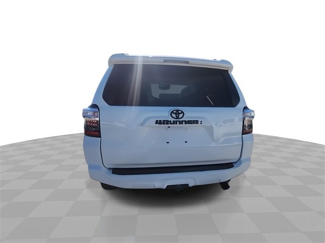 Used 2022 Toyota 4Runner SR5 Premium image 7