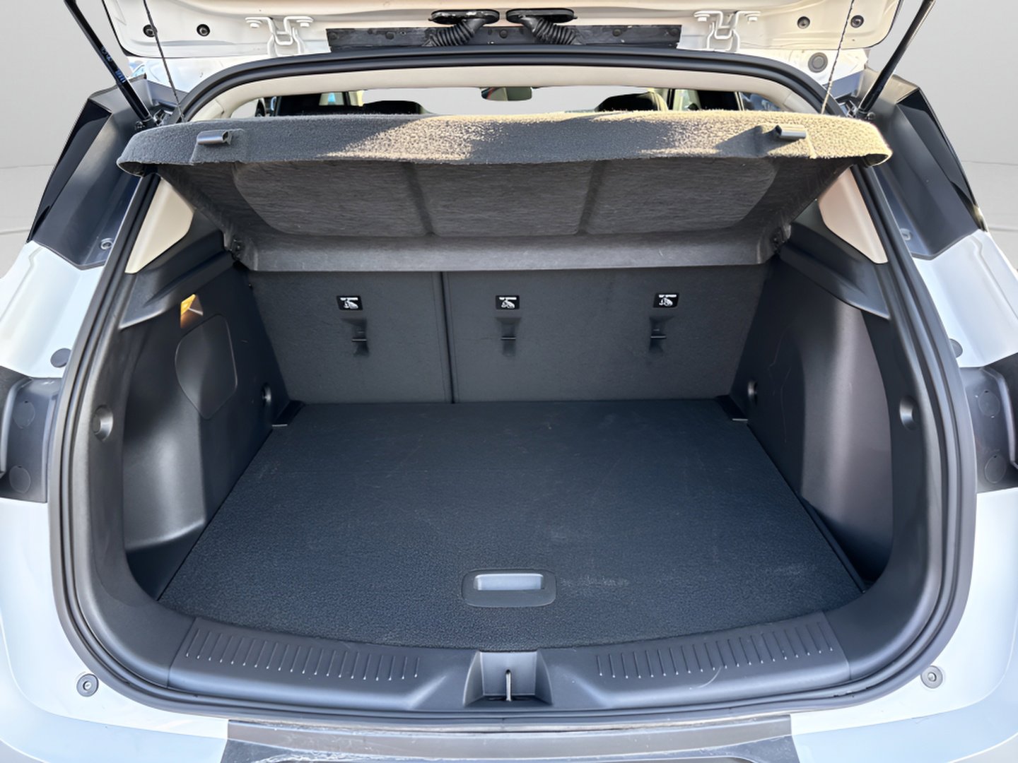 Used 2025 Buick Encore GX Preferred image 13