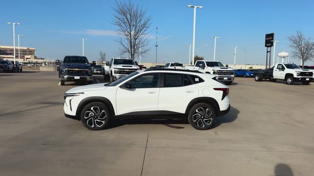 New 2026 Chevrolet Trax RS w/ Sunroof Package image 5