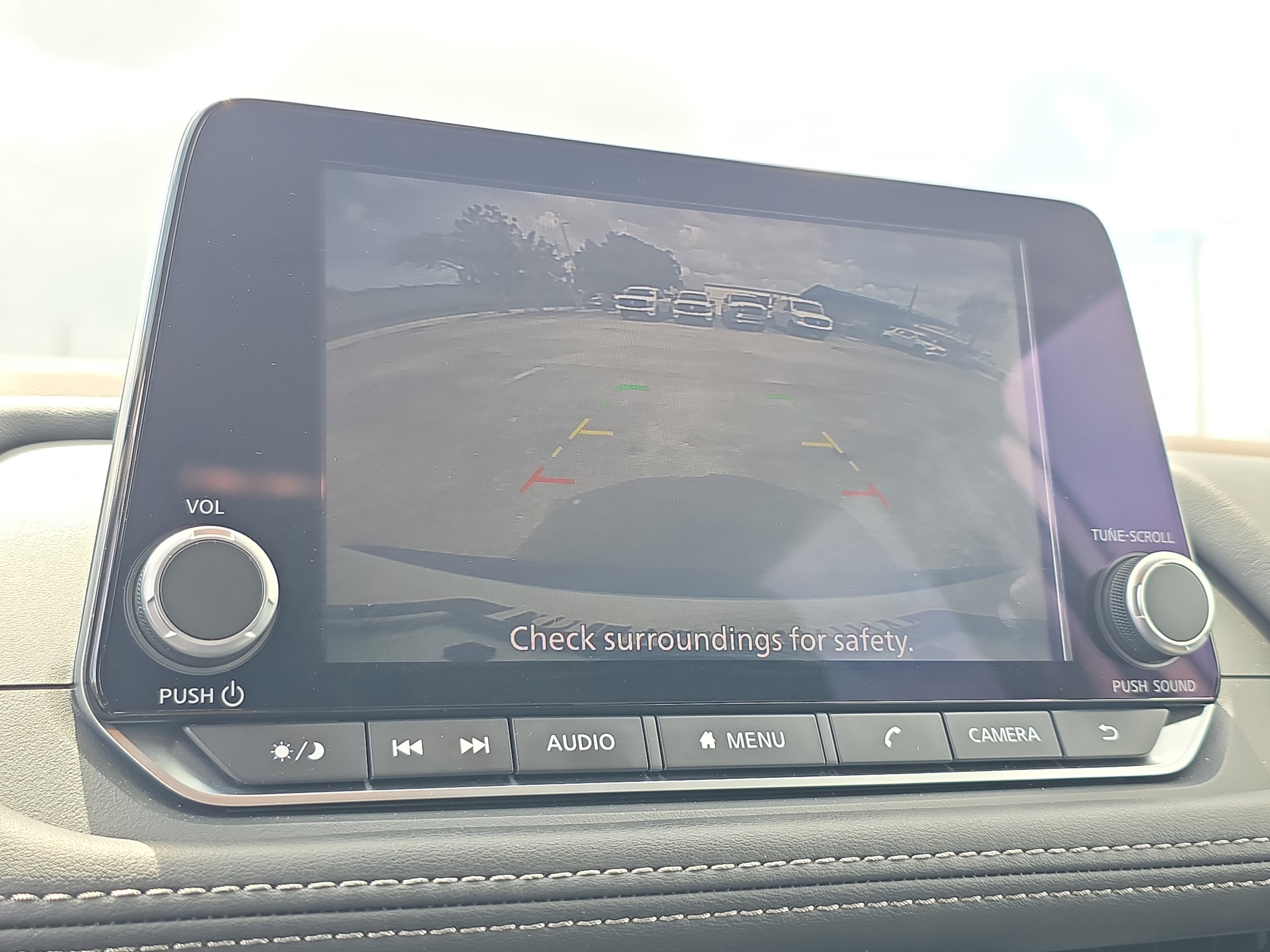 Used 2023 Nissan Rogue SV image 32