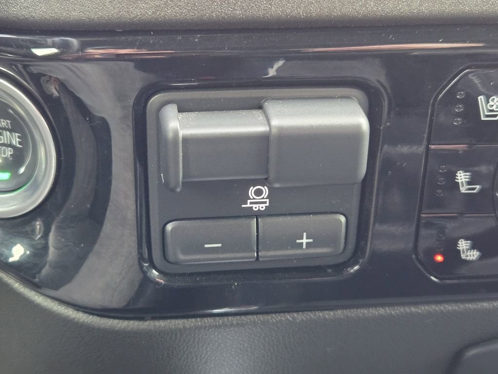 Used 2025 GMC Sierra 3500 SLT w/ SLT Convenience Package image 31