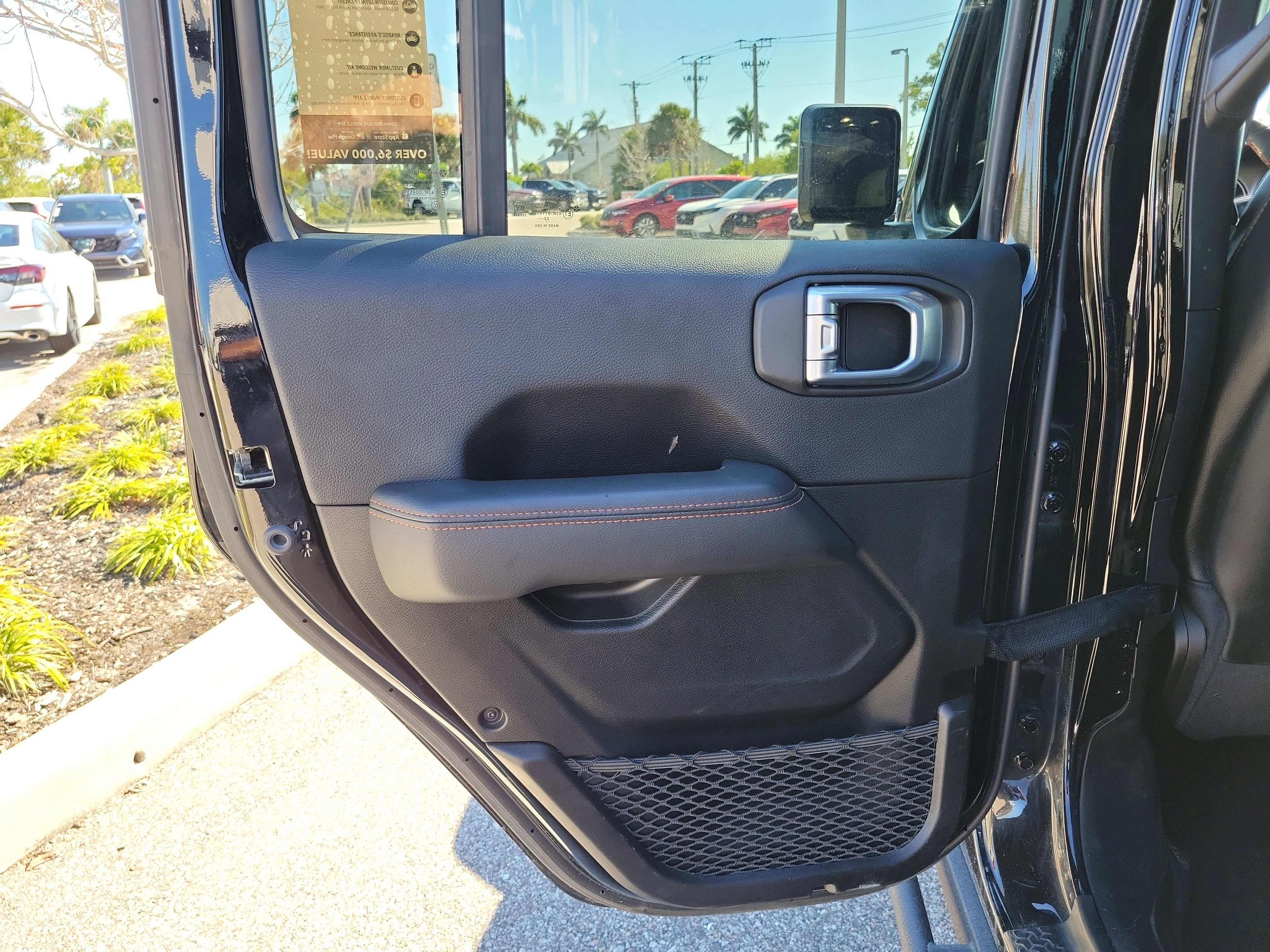 Used 2023 Jeep Gladiator Mojave w/ Cold Weather Group image 16