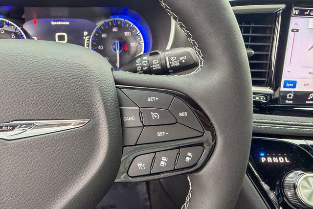 New 2026 Chrysler Pacifica Select image 16