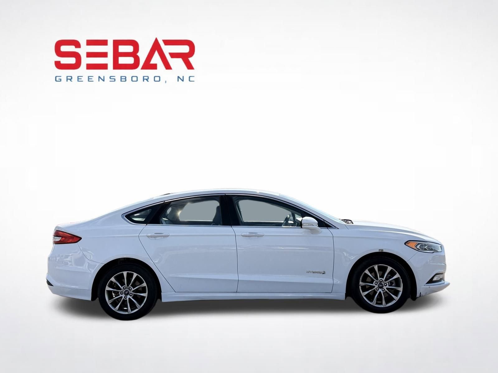 Used 2017 Ford Fusion SE w/ Equipment Group 602A image 4