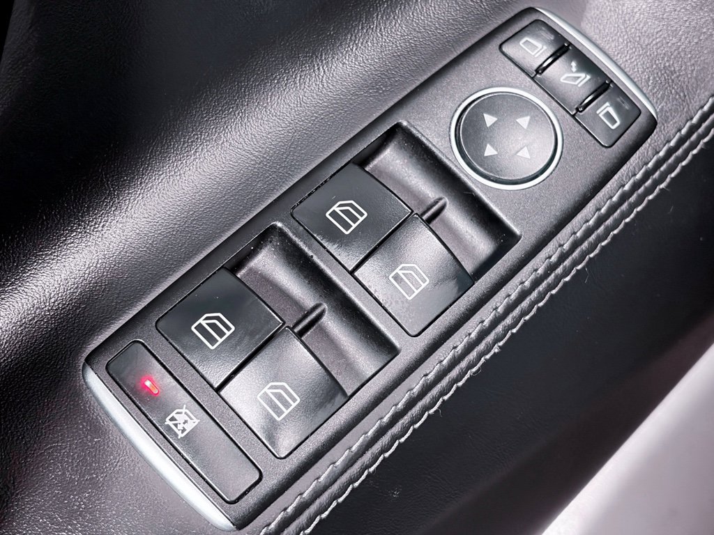 Used 2018 Tesla Model S 75D image 8